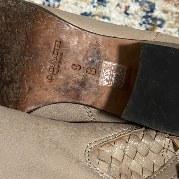 Coach new york women’s low heel boot - Picture 7 of 7